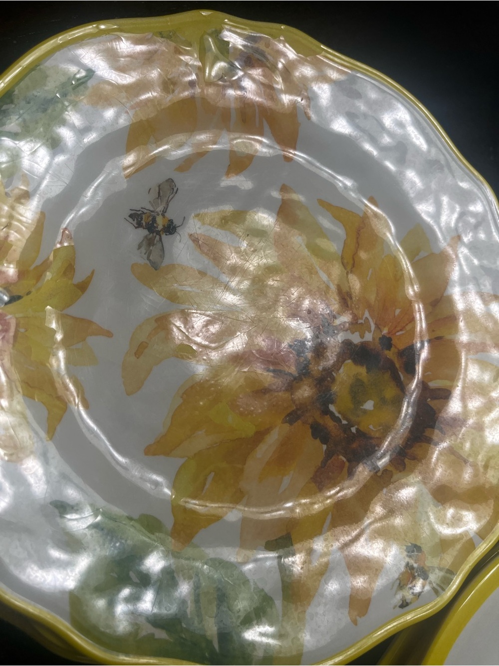 Sunflower Melamine Dinner & Salad Plates - set of 4 each totaling 8 - Picture 3 of 5